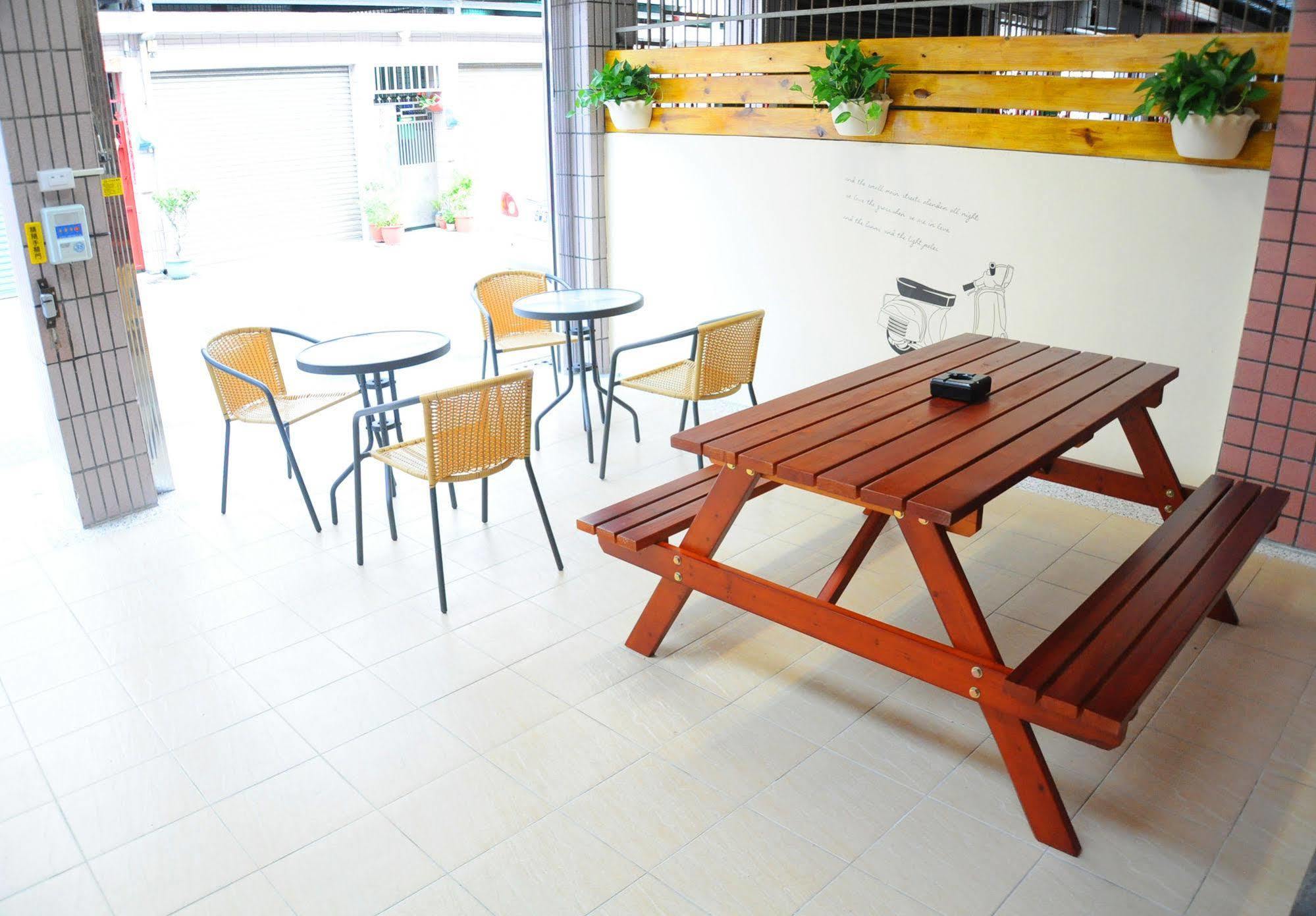 Enjoy Lane 17 B&B Taitung Екстер'єр фото