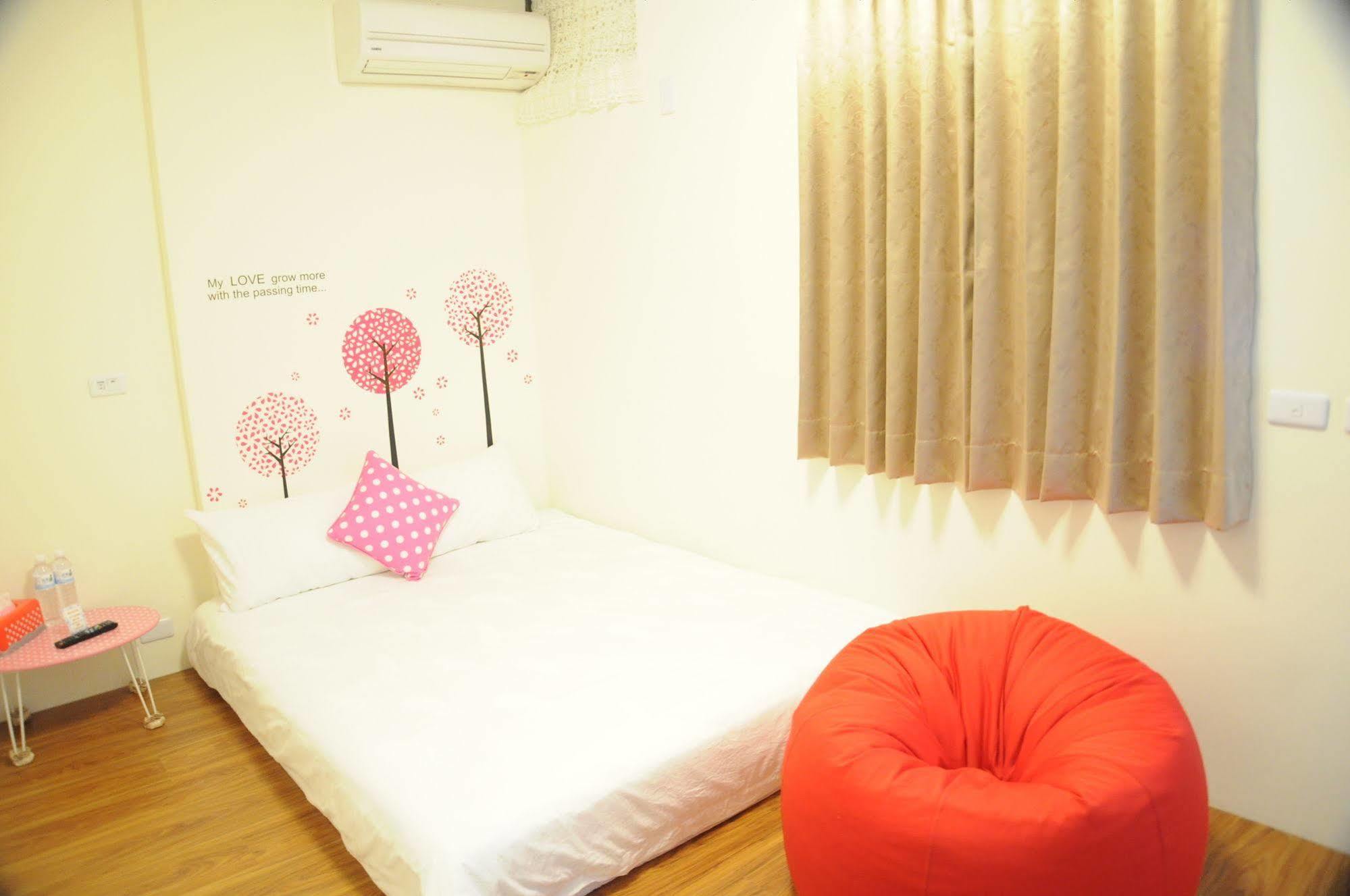 Enjoy Lane 17 B&B Taitung Екстер'єр фото